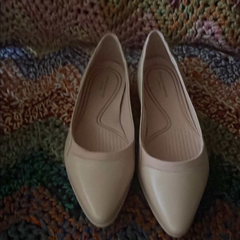 Cole Haan flats- never worn